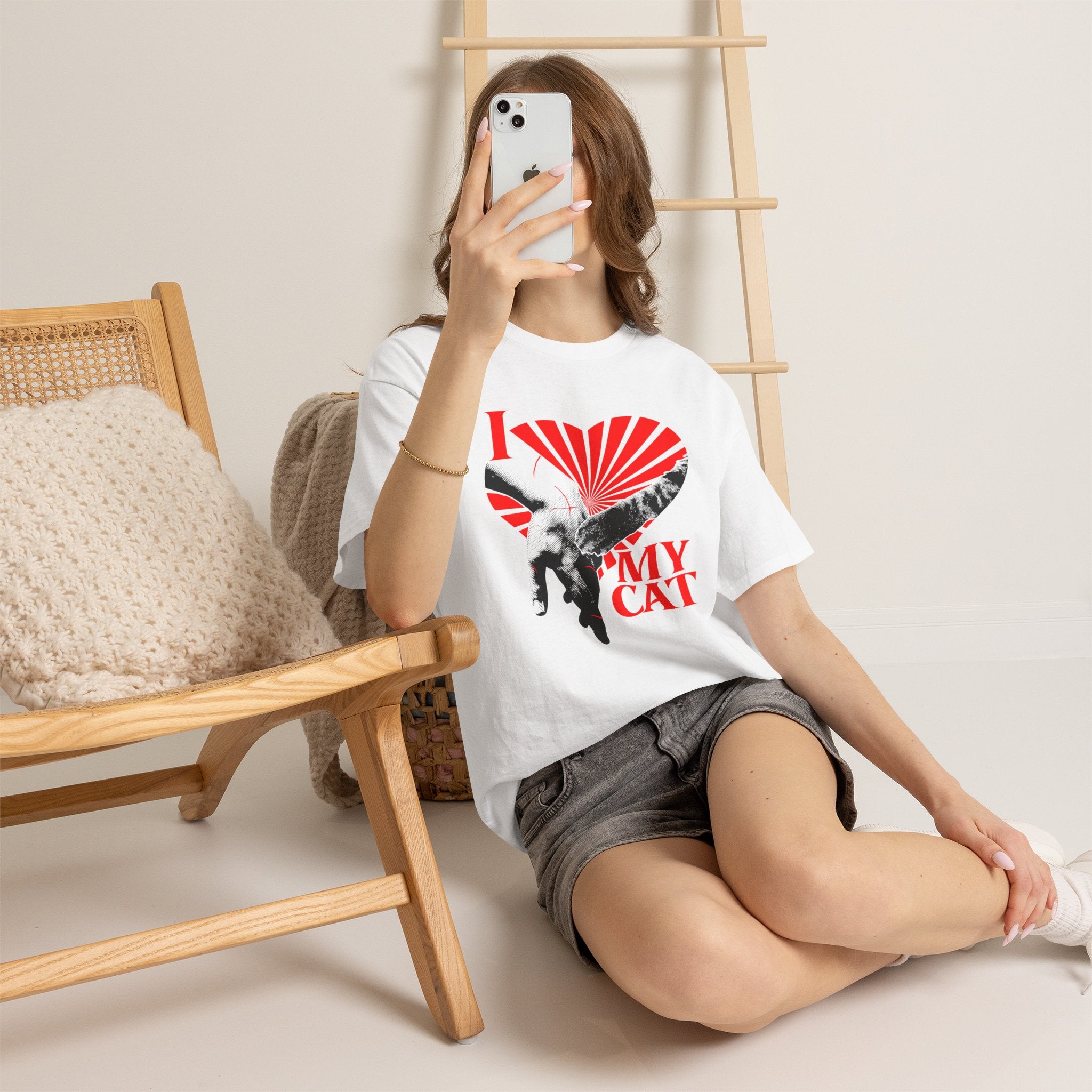 "I Love My Cat" T-Shirt - Retro Sunburst Cat Grunge Streetwear Cat Parent Graphic Tee